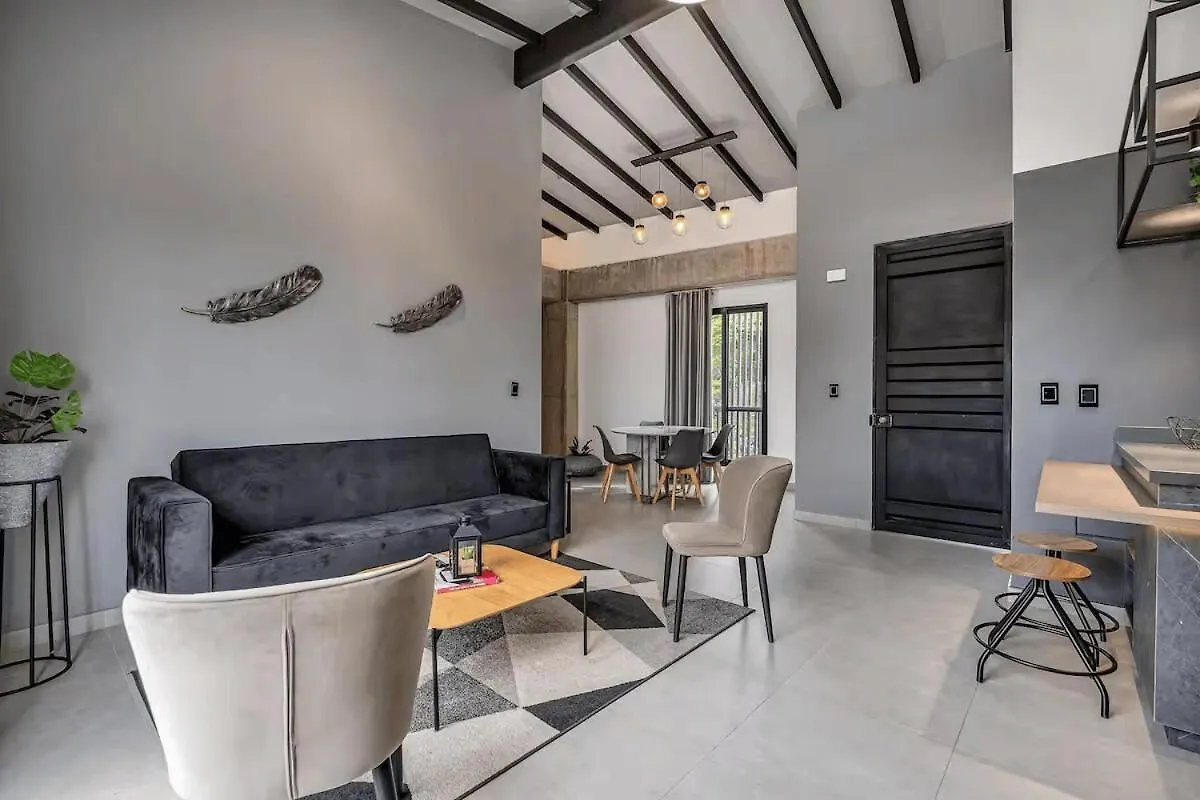 Poblado, 5 Min To San Lucas Plaza, Free Parking 315 Apartment Medellin Colombia