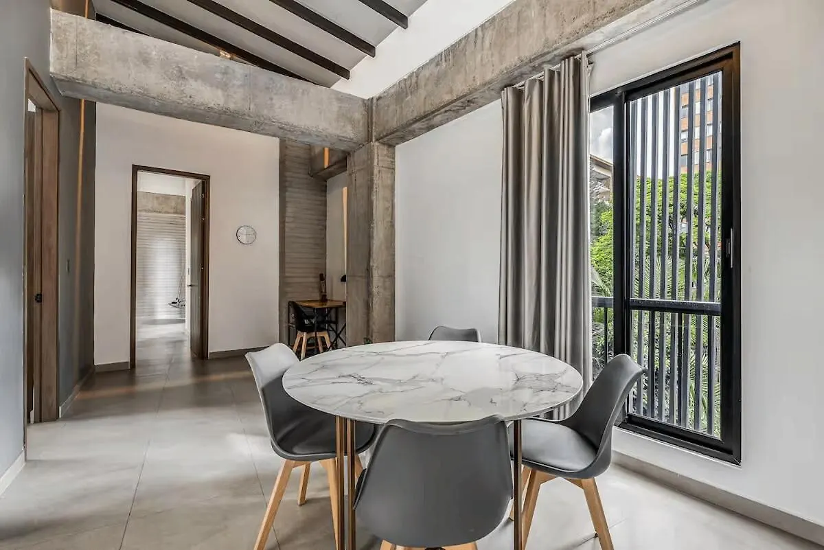 Poblado, 5 Min To San Lucas Plaza, Free Parking 315 Apartment Medellin